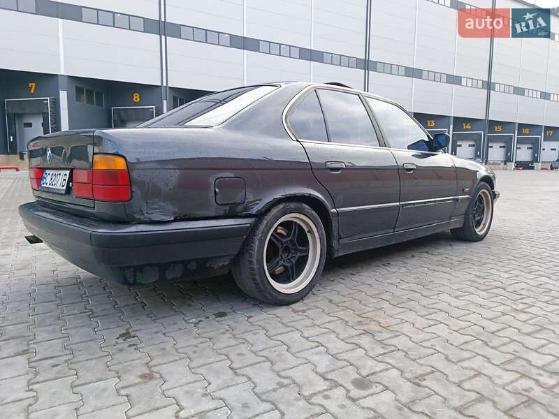 Седан BMW 5 Series 1990 в Львове фото 79 Седан BMW 5 Series 1990 в Львове