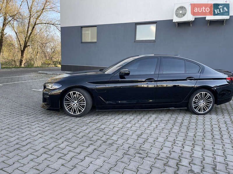 Седан BMW 5 Series 2017 в Хмельницком фото 19 Седан BMW 5 Series 2017 в Хмельницком