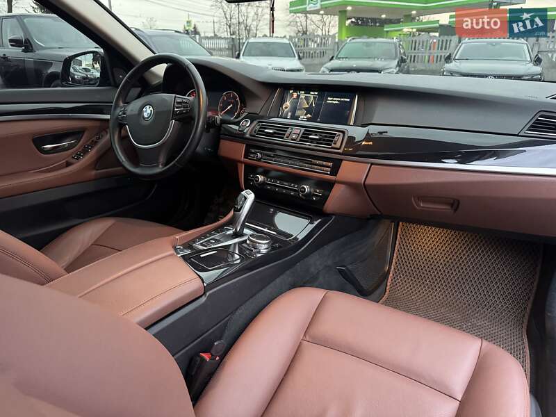 Седан BMW 5 Series 2016 в Тернополе