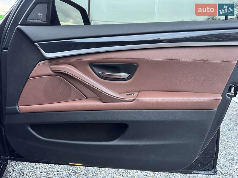 Седан BMW 5 Series 2016 в Тернополе