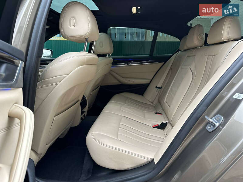Седан BMW 5 Series 2017 в Киеве