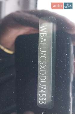 Седан BMW 5 Series 2013 в Львові