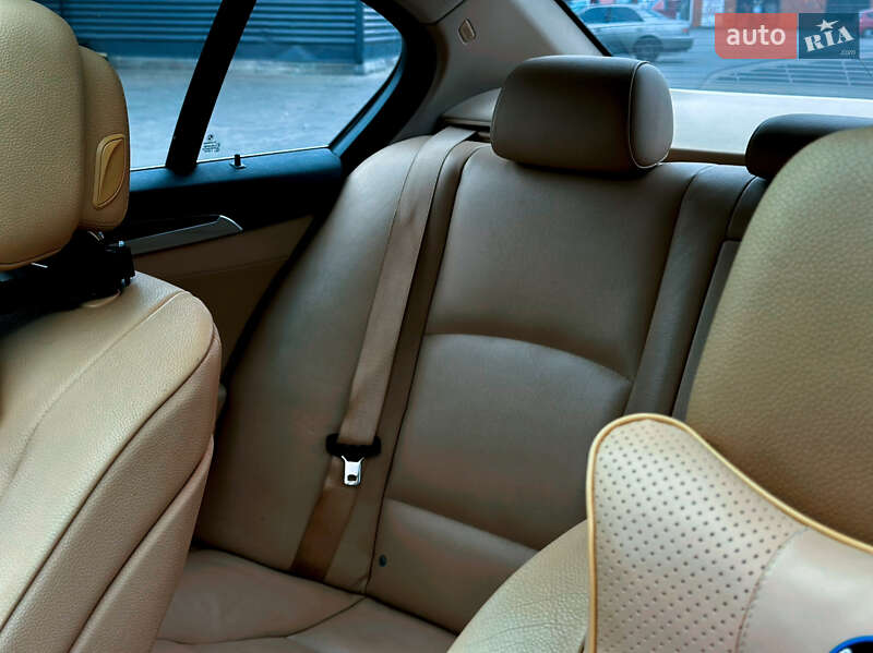 Седан BMW 5 Series 2010 в Кременчуге фото 32 Седан BMW 5 Series 2010 в Кременчуге