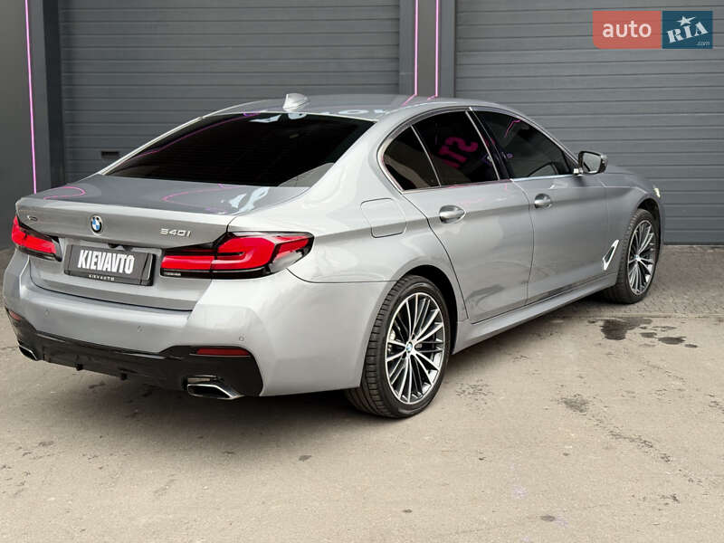 Седан BMW 5 Series 2022 в Киеве