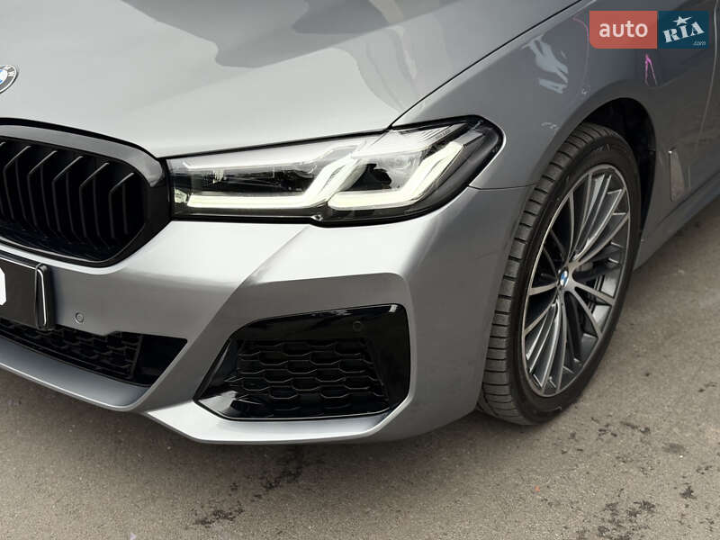 Седан BMW 5 Series 2022 в Киеве