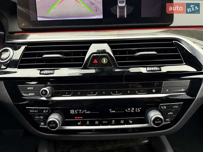 Седан BMW 5 Series 2022 в Киеве