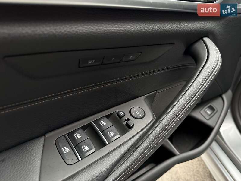 Седан BMW 5 Series 2022 в Киеве