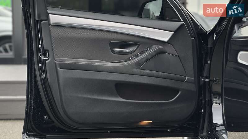 Універсал BMW 5 Series 2015 в Києві