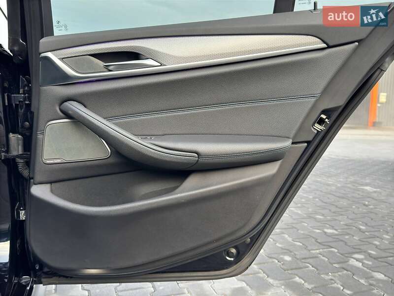 Седан BMW 5 Series 2017 в Черновцах фото 61 Седан BMW 5 Series 2017 в Черновцах
