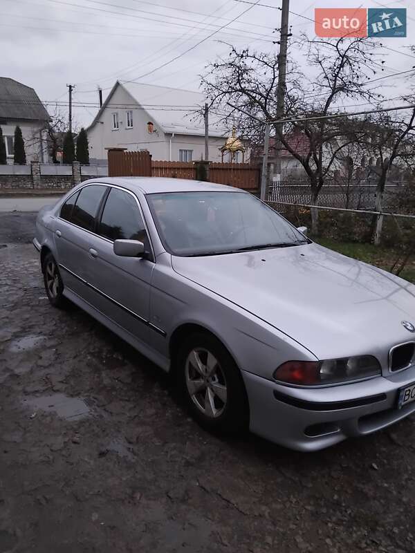 Седан BMW 5 Series 1997 в Хоросткове