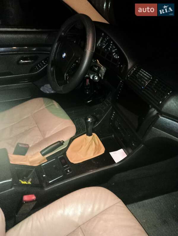 Седан BMW 5 Series 1998 в Диканьке