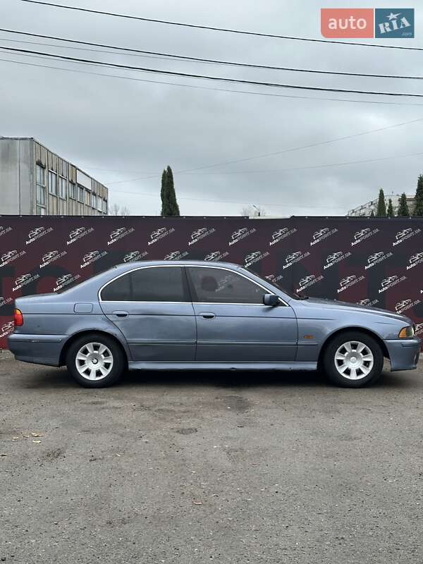Седан BMW 5 Series 2001 в Сумах