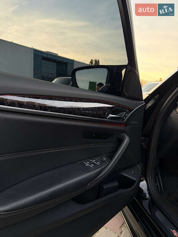 Седан BMW 5 Series 2017 в Одессе фото 17 Седан BMW 5 Series 2017 в Одессе