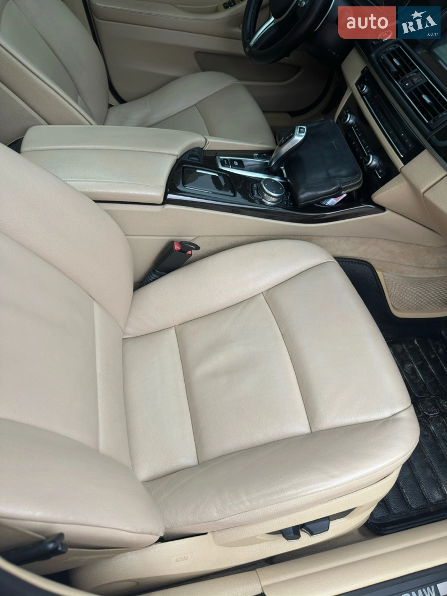 2012 BMW 5er - мініатюра 2