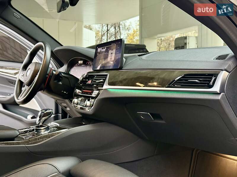 Седан BMW 5 Series 2021 в Днепре фото 37 Седан BMW 5 Series 2021 в Днепре