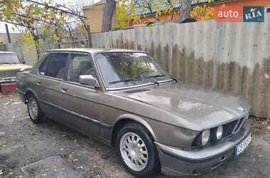 Седан BMW 5 Series 1987 в Чернігові