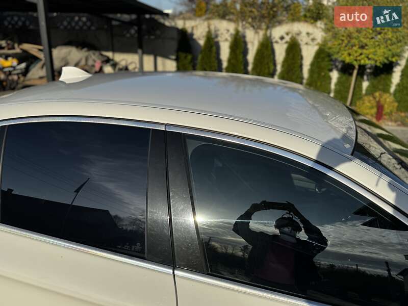 Седан BMW 5 Series 2015 в Дубно