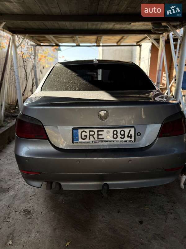 Седан BMW 5 Series 2004 в Коблеве