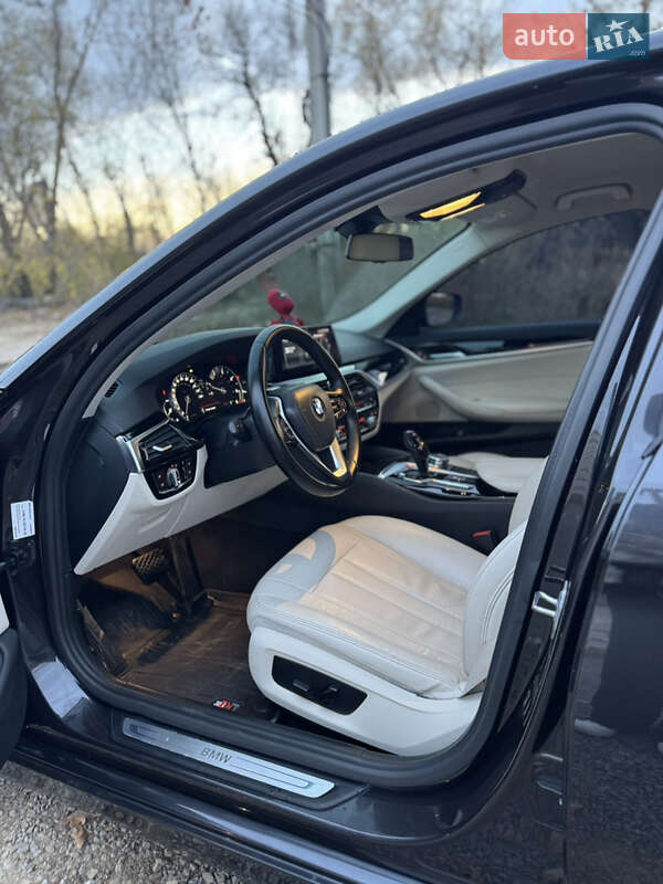 Седан BMW 5 Series 2017 в Виннице фото 11 Седан BMW 5 Series 2017 в Виннице