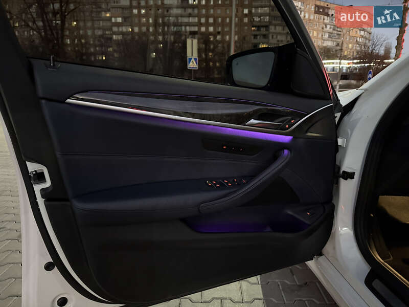 Седан BMW 5 Series 2017 в Кривом Роге фото 32 Седан BMW 5 Series 2017 в Кривом Роге