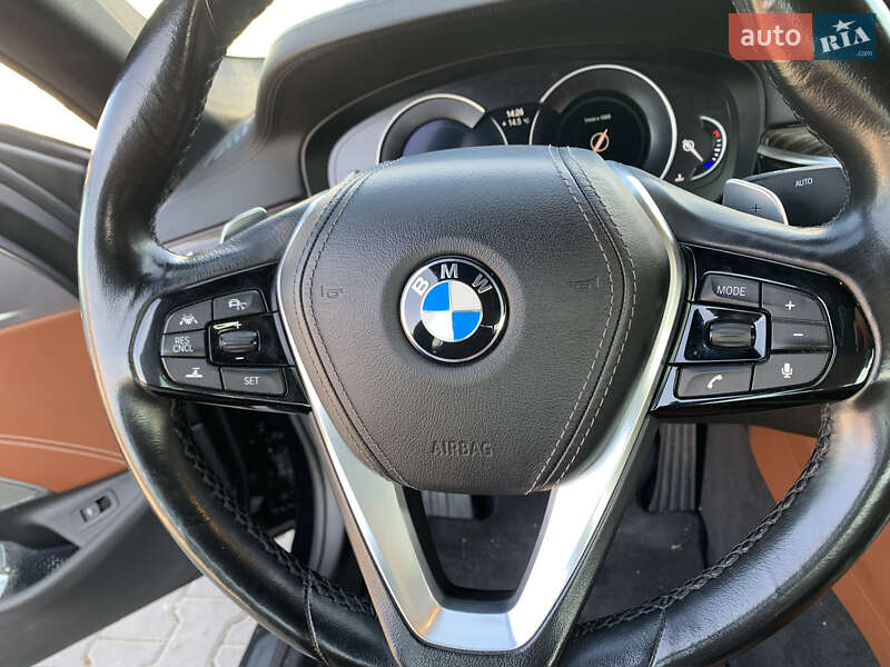 Седан BMW 5 Series 2017 в Киеве фото 17 Седан BMW 5 Series 2017 в Киеве
