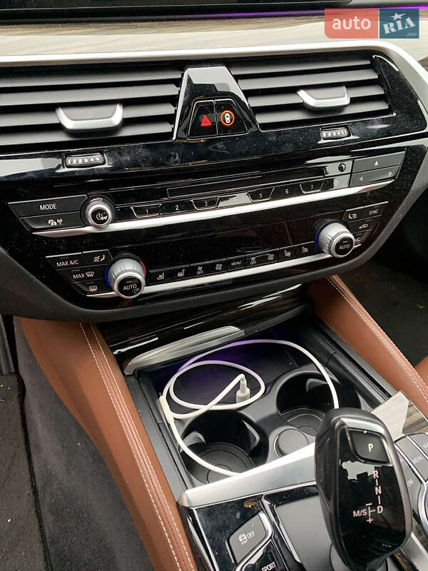 Седан BMW 5 Series 2017 в Киеве фото 28 Седан BMW 5 Series 2017 в Киеве