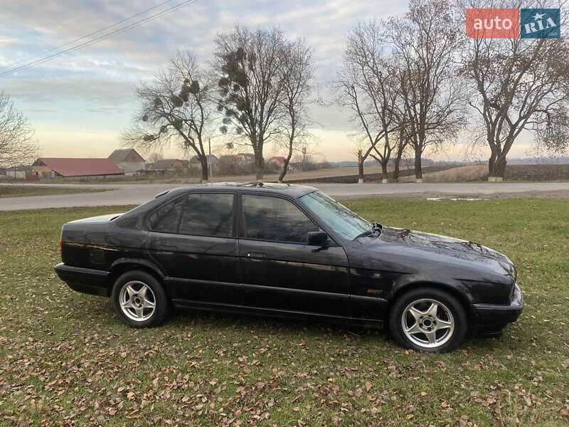 Седан BMW 5 Series 1993 в Дунаевцах фото 6 Седан BMW 5 Series 1993 в Дунаевцах