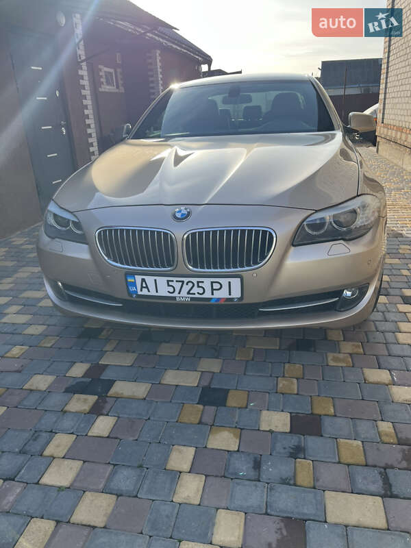Седан BMW 5 Series 2012 в Лубнах
