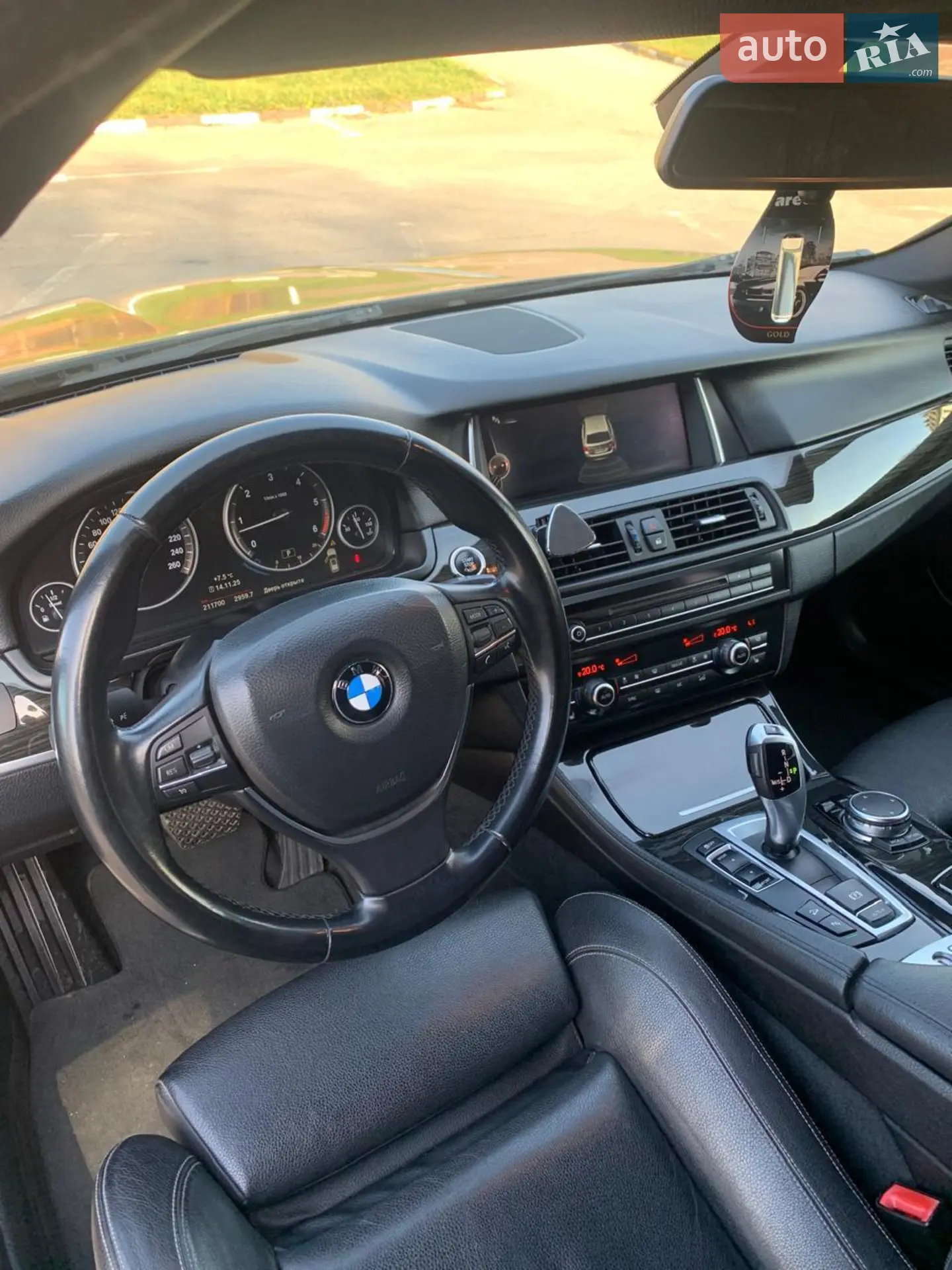 2015 BMW 5er - мініатюра 12