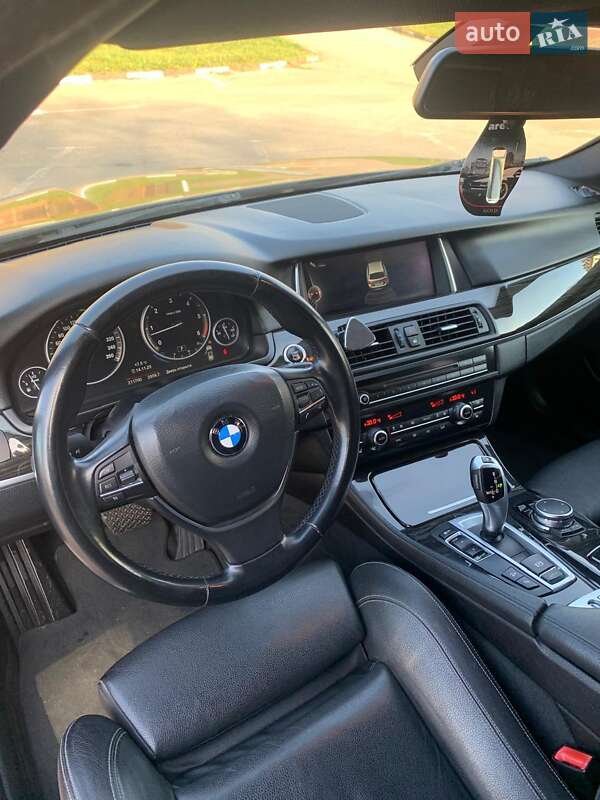 Универсал BMW 5 Series 2015 в Ровно
