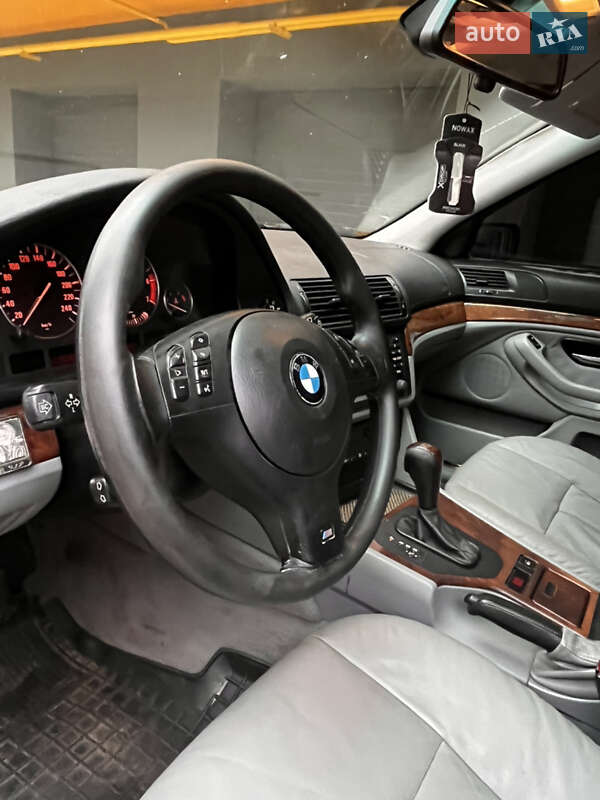 Седан BMW 5 Series 2001 в Виннице
