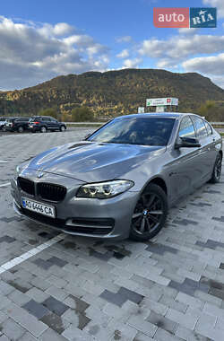 Седан BMW 5 Series 2015 в Хусте