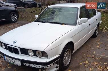 Седан BMW 5 Series 1989 в Запорожье