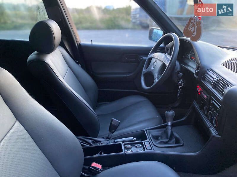 Седан BMW 5 Series 1994 в Виннице