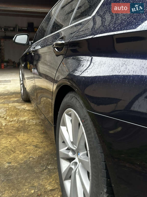 Седан BMW 5 Series 2014 в Жидачове