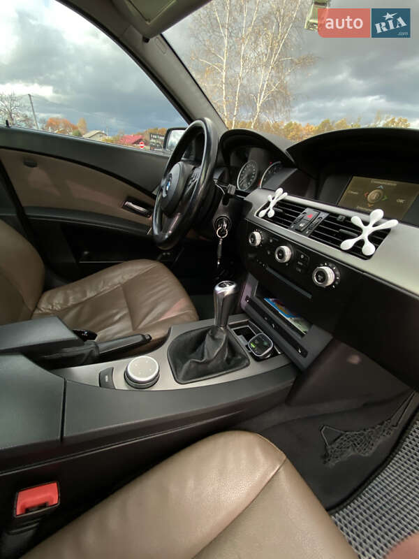 Седан BMW 5 Series 2004 в Долине фото 18 Седан BMW 5 Series 2004 в Долине