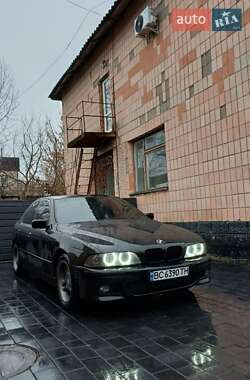 Седан BMW 5 Series 1998 в Дубровиці