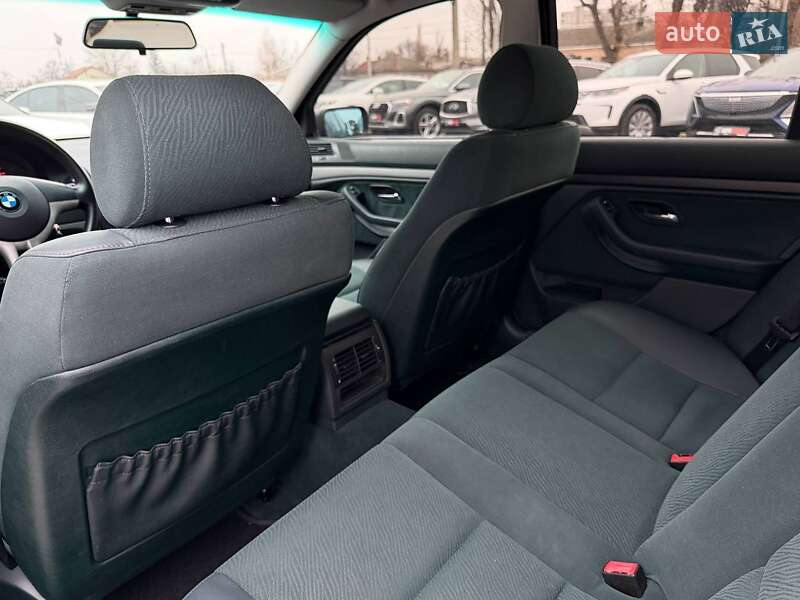 Седан BMW 5 Series 2001 в Харькове