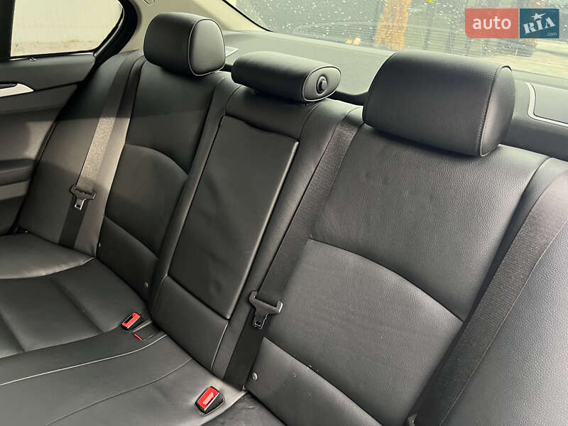 Седан BMW 5 Series 2016 в Киеве фото 18 Седан BMW 5 Series 2016 в Киеве