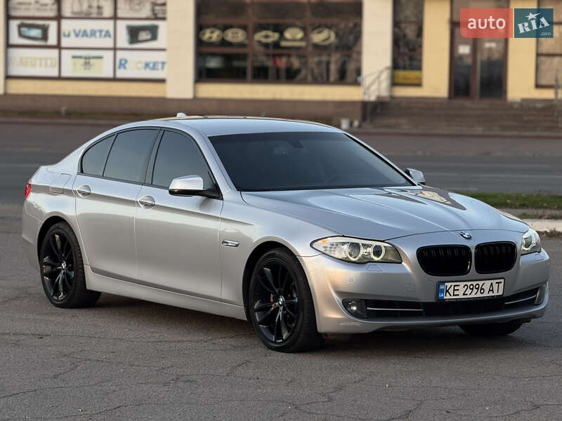 Седан BMW 5 Series 2012 в Днепре