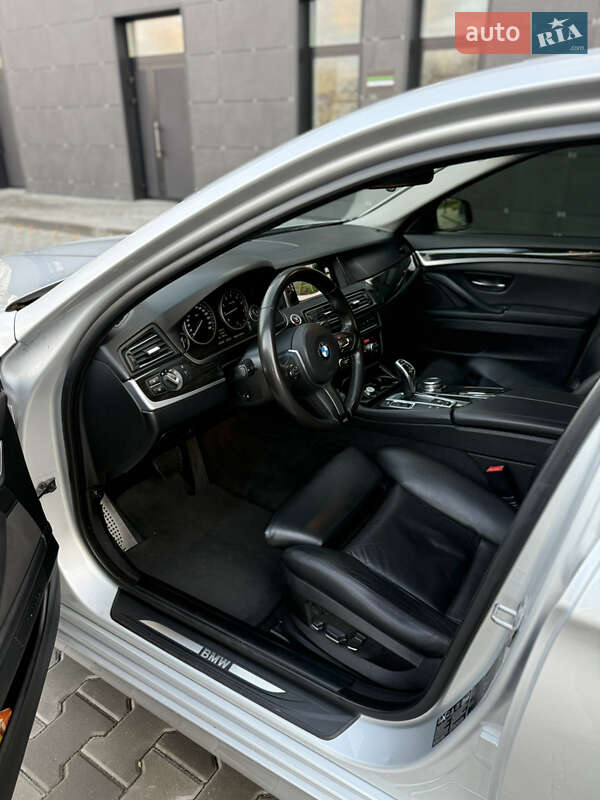 Седан BMW 5 Series 2012 в Днепре