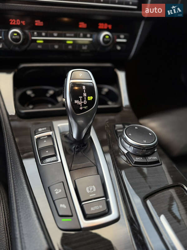 Седан BMW 5 Series 2012 в Днепре