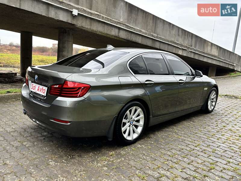 Седан BMW 5 Series 2013 в Львові