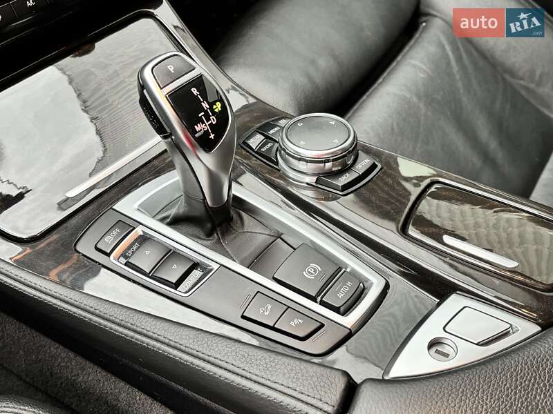 Седан BMW 5 Series 2013 в Львові