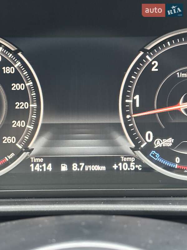 Седан BMW 5 Series 2013 в Львові