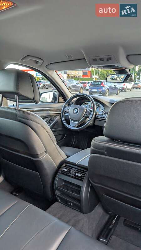 Седан BMW 5 Series 2013 в Львове