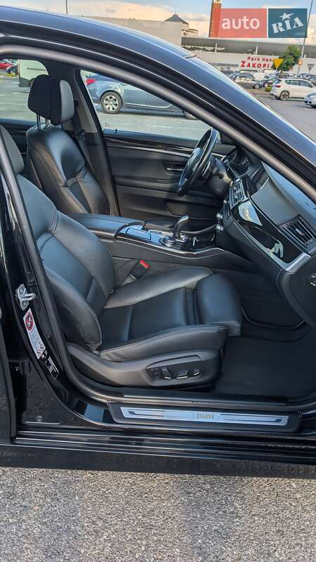 Седан BMW 5 Series 2013 в Львове