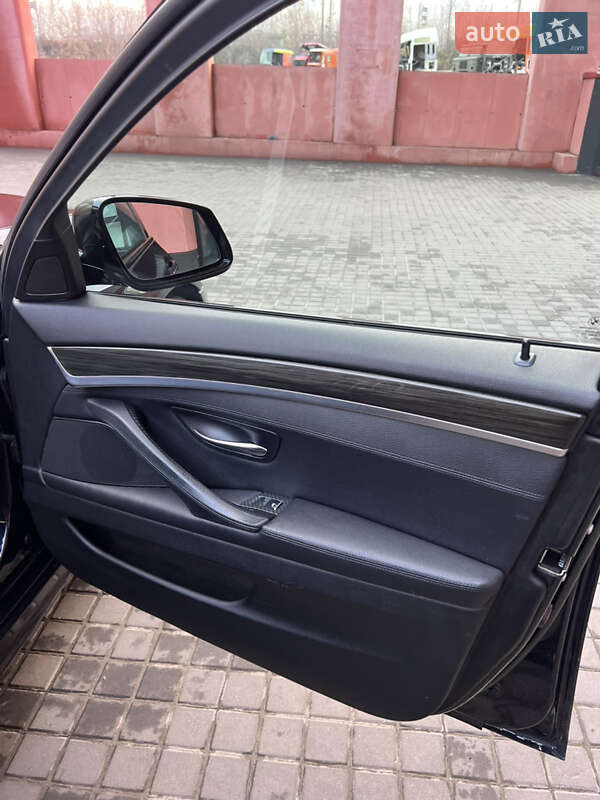 Седан BMW 5 Series 2012 в Киеве