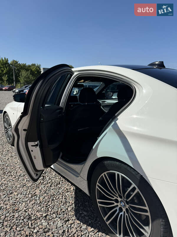 Седан BMW 5 Series 2019 в Черкассах