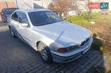 Седан BMW 5 Series 1997 в Запорожье